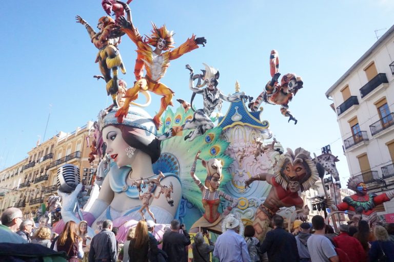 Fallas 2024: de dónde viene esta curiosa tradición valenciana