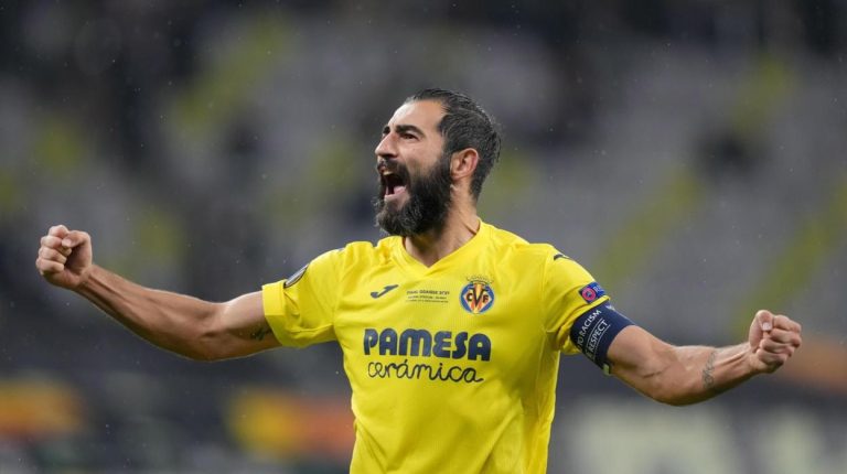 Albiol quiere batir todos los récords en el Villarreal