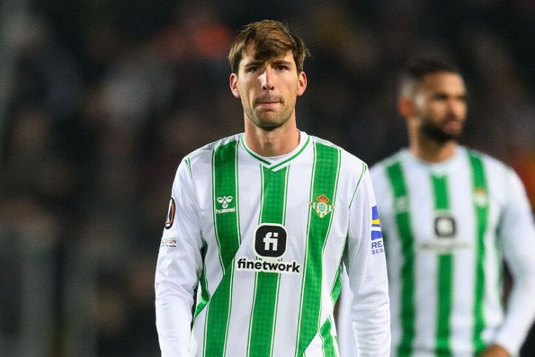 Sustituto de Miranda en el Betis es un crack del PSG
