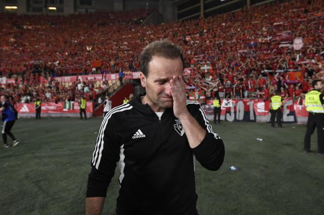 Arrasate espera oportunidad para entrenar a la Real Sociedad o al Athletic