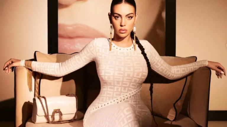 Georgina da el cante en Semana Santa