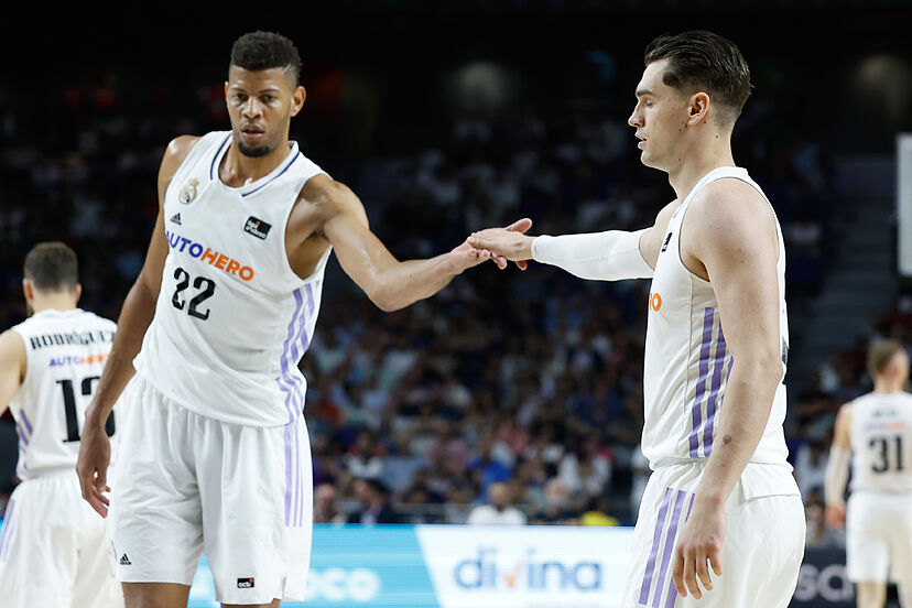 Chus Mateo tiene un plan post Tavares para el Real Madrid 1 Ofertas seductoras para Hezonja y Tavares Chus Mateo