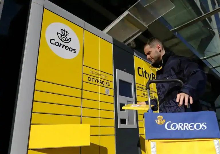 Correos emite un sello dedicado a las Fiestas del Apóstol y al Camino de Santiago