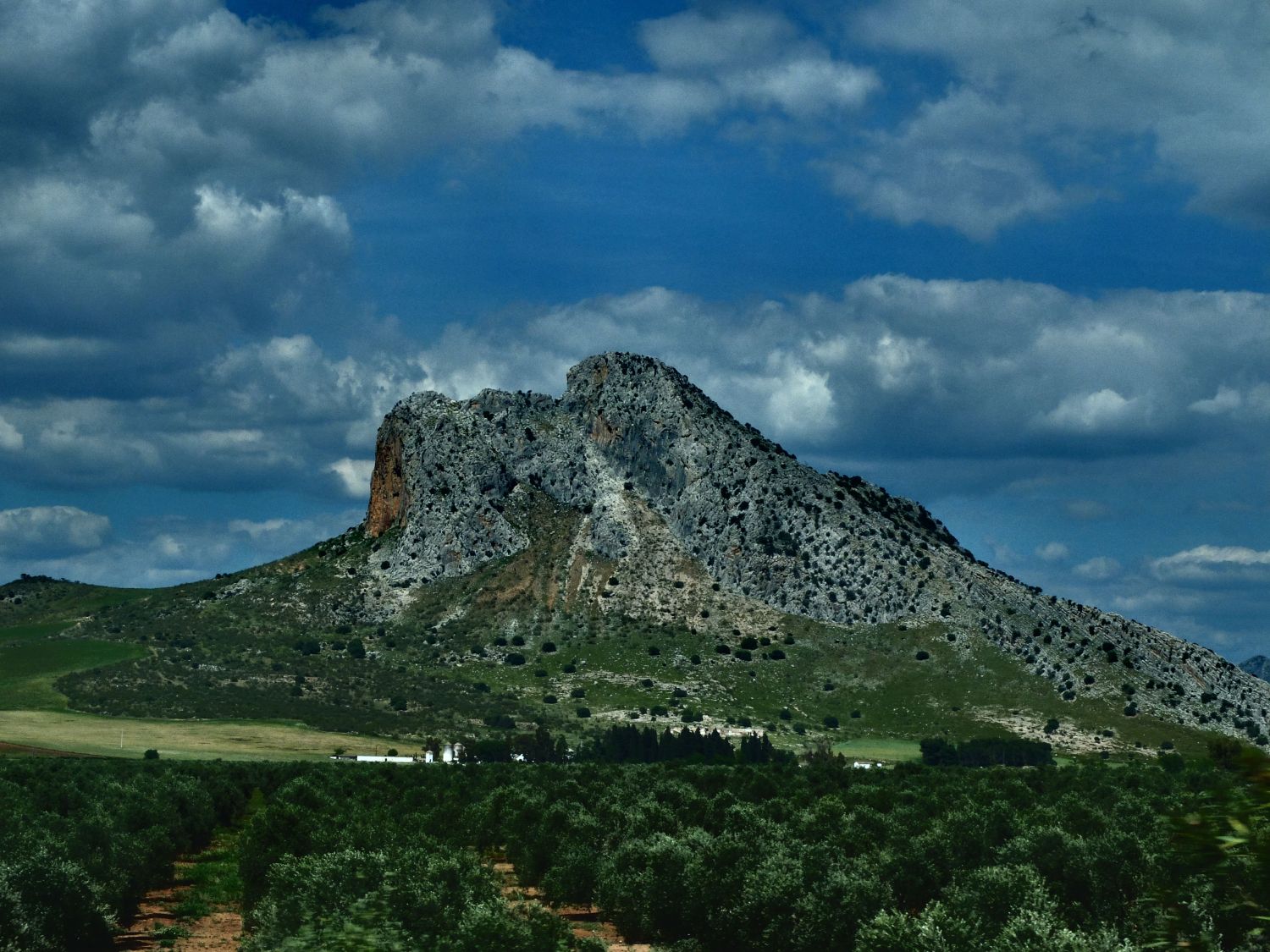 A esta montaña de España le llaman 'el Indio', y tiene una explicación 1 HISTORIA Y ORIGEN