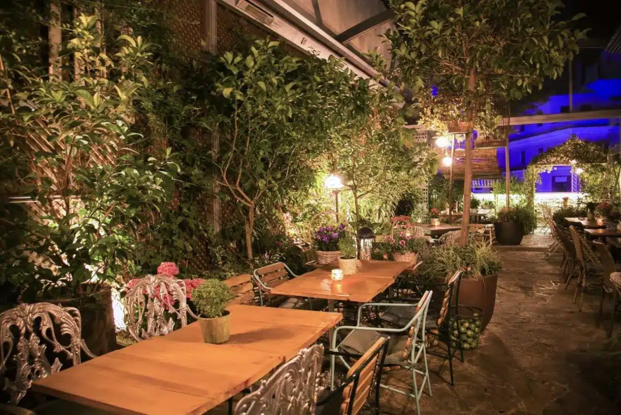 EL JARDÍN SECRETO: UN ESCAPE URBANO