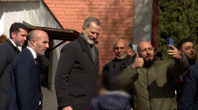 Pilar Eyre cuenta el feísimo gesto de Letizia con las infantas Elena y Cristina delante de Felipe VI