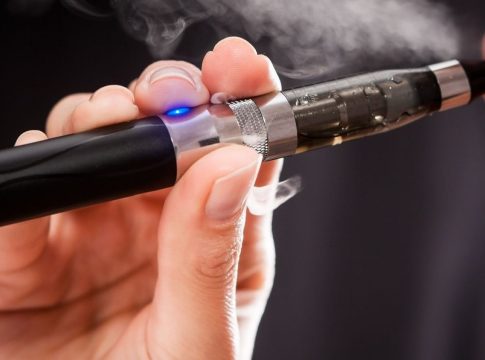 La nueva normativa europea hace temblar el mercado de los vapers en España