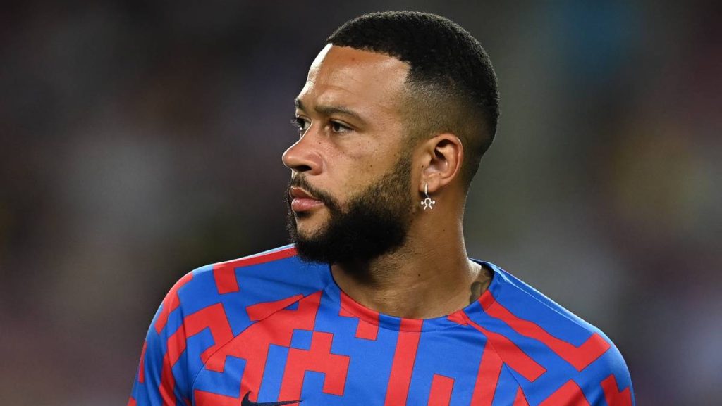 La exótica oferta por Memphis Depay que preocupa al Sevilla FC