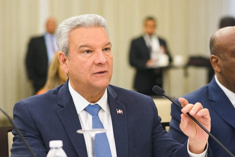 Lisandro Macarrulla revela el secreto del crecimiento económico dominicano