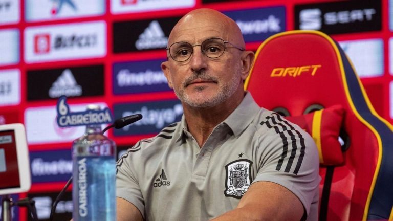 Luis de la Fuente se carga a un intocable para hacer hueco a Isco Alarcón Luis de la Fuente se carga a un intocable para hacer hueco a Isco Alarcón
