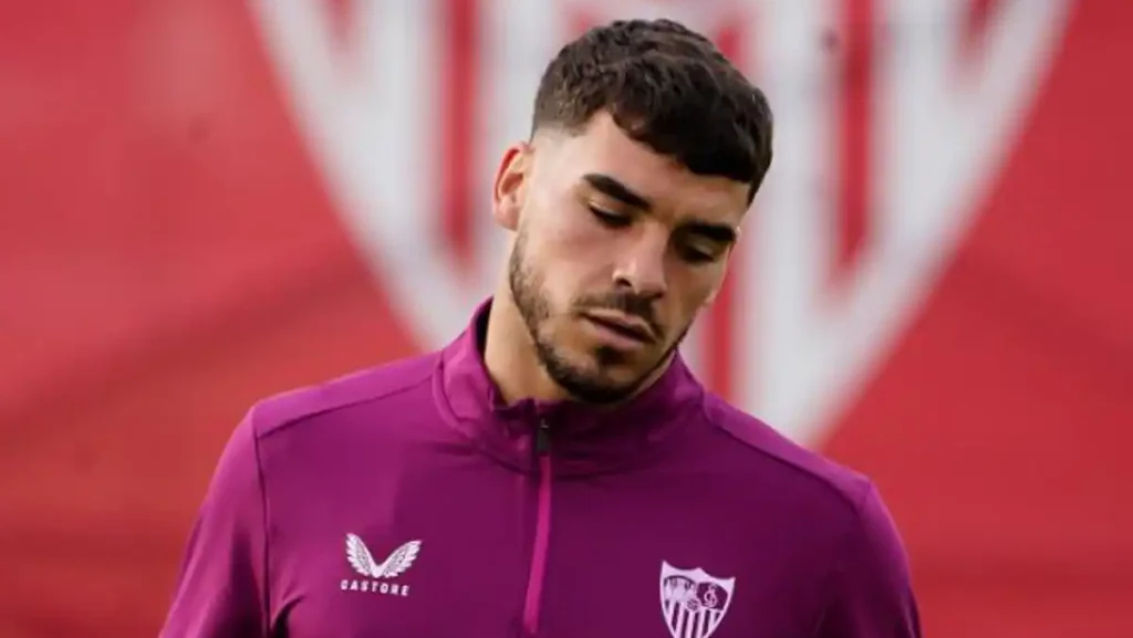 Isaac Romero obliga al Sevilla FC a tomar decisión drástica 151 Necesidad de ingresos adicionales en Nervión