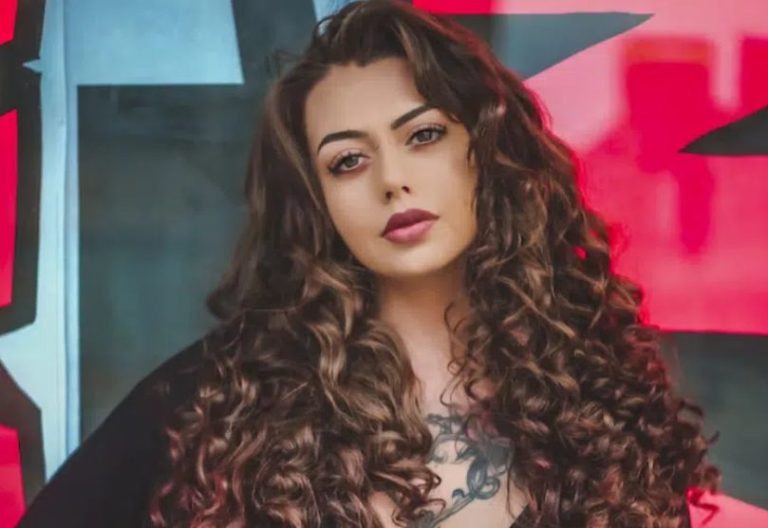 Ondas perfectas rizando el pelo con calcetines, la nueva moda viral que funciona en Instagram y TikTok