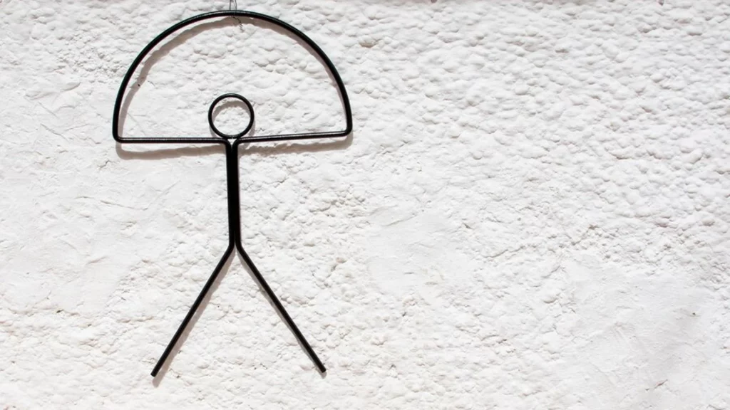 Qué significa esta pegatina que llevan algunos coches