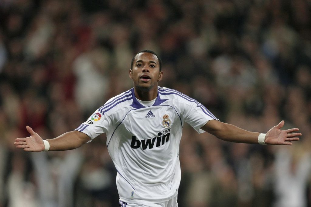 De estrella del Real Madrid a encadenar polémicas: esta es la última que ha liado el futbolista brasileño Robinho 25 Polémica en el almuerzo