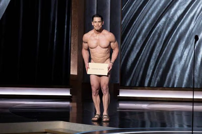 Sale a la luz la verdad sobre el desnudo de John Cena en los Oscar 2024