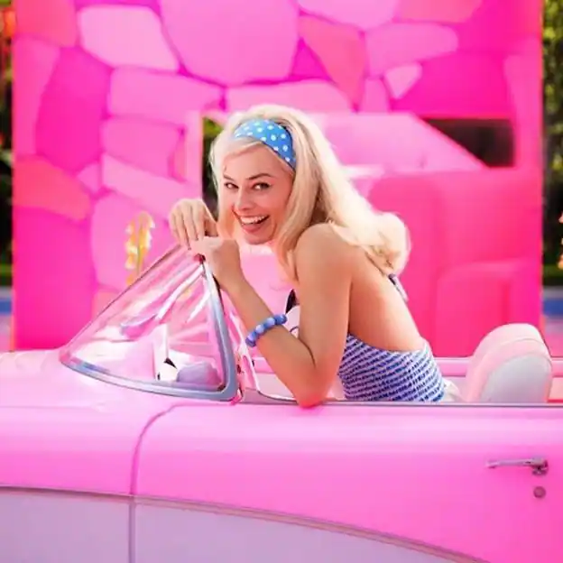 ¡Feliz cumpleaños, Barbie! 65 años de la muñeca más famosa del mundo 2 Tendencia Barbiecore Margot Robbie Pelicula Barbie komB U170947040113MS 624x624@MujerHoy 1