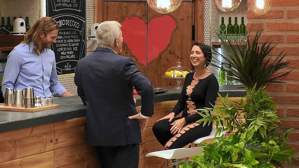 Un análisis psicológico del fenómeno de las citas a ciegas en la televisión