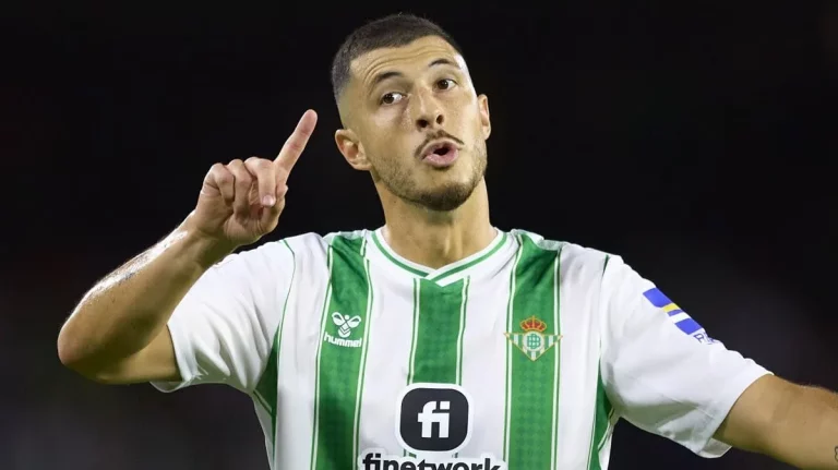 Guido Rodríguez recibe el mensaje clave del Betis desde el Real de la Feria
