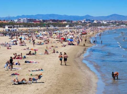 Valencia Valencia: explorando las Fallas y más allá en marzo