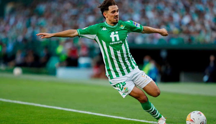 Rodri Sánchez obliga al Betis a cambiar de plan