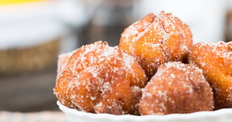 El esponjoso secreto para hacer unos buñuelos de Semana Santa de escándalo está en esta receta sencilla y efectiva