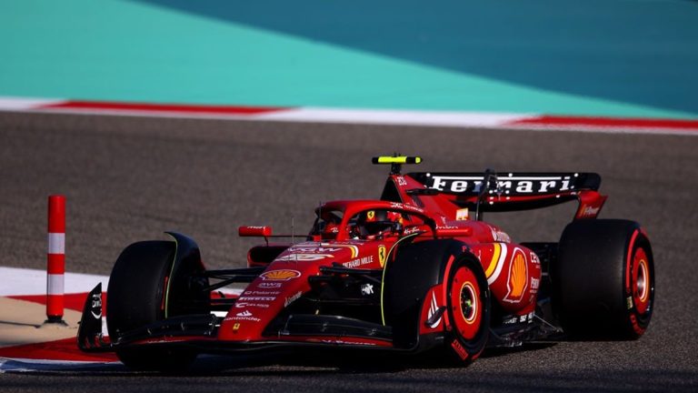 Carlos Sainz negocia su futuro a espaldas de Ferrari