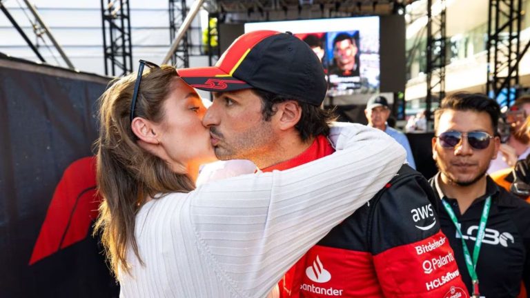Rebecca Donaldson la imponente modelo que tiene loco de amor a Carlos Sainz