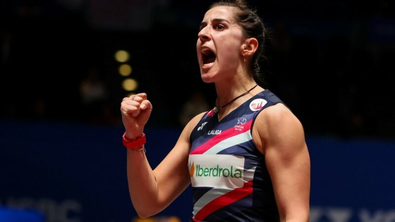 Carolina Marín hundida por no ser abanderada en Paris 2024: los motivos