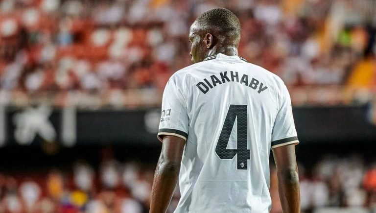 Diakhaby provoca la reacción del Valencia CF: ya hay sustituto