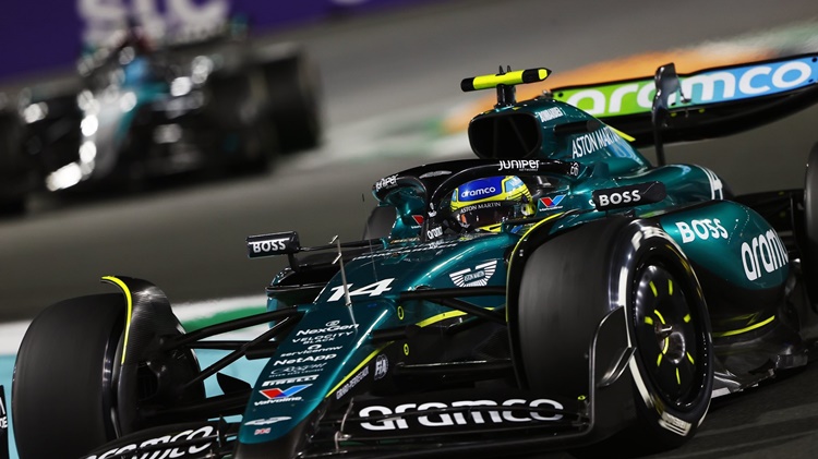 Fernando Alonso Aston Martin subir nivel