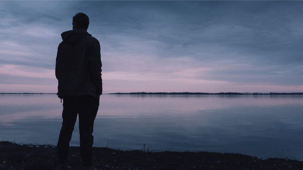 Cómo afrontar el Día del Padre cuando no tienes esa figura paterna en tu vida 2 hombres con ausencia de padre 77409