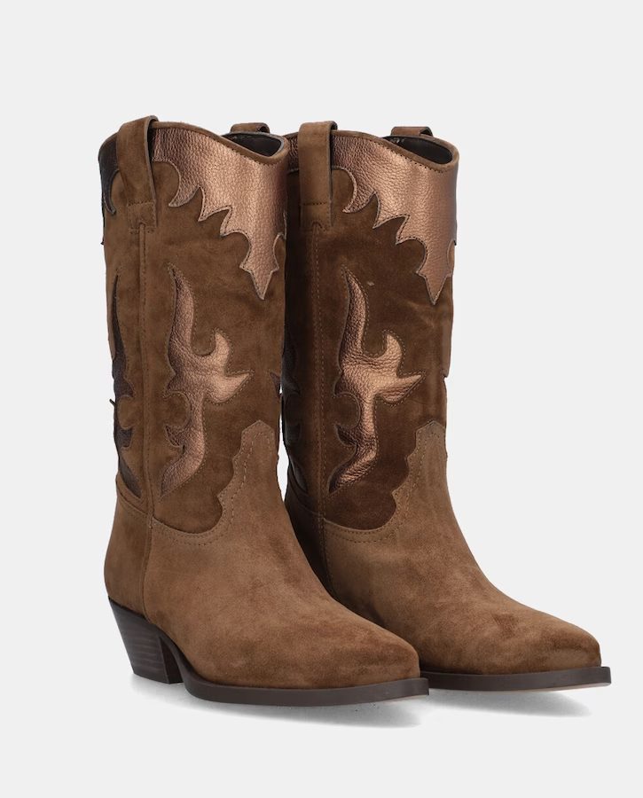 El Corte Inglés arrasa con ofertas de primavera con la que no pasarás desapercibida 4 Bota cowboy en piel serraje