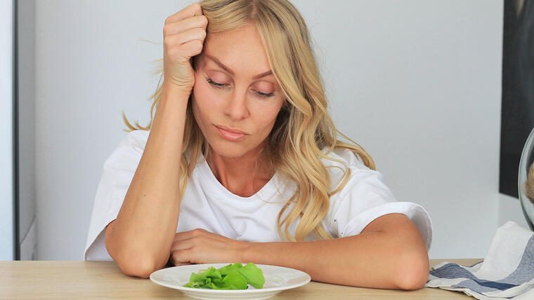Esta aplicación gratis de móvil te dice las calorías de tu comida con una foto usando IA en iPhone y Android