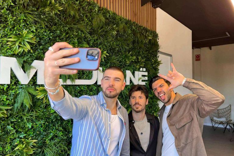 Mukane, de fracasar en emprendimientos a revolucionar cientos de negocios con su estrategia de marketing digital