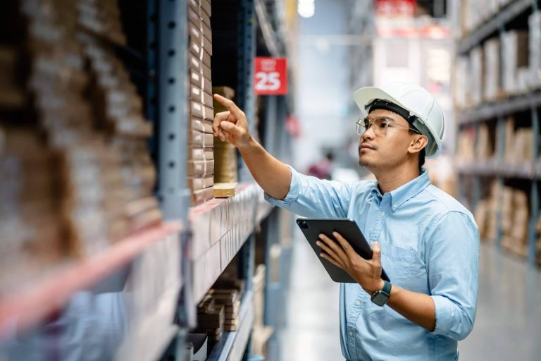 Easy Trans tiene más de 35 años de experiencia en el sector logístico