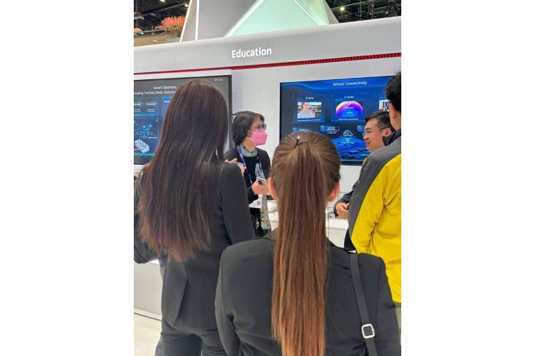 Las últimas tecnologías del Mobile World Congress 2024, exploradas por Instituto Español Funerario