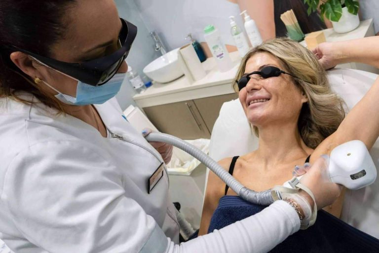 Decir adiós al vello corporal con la depilación láser de 360Clinics