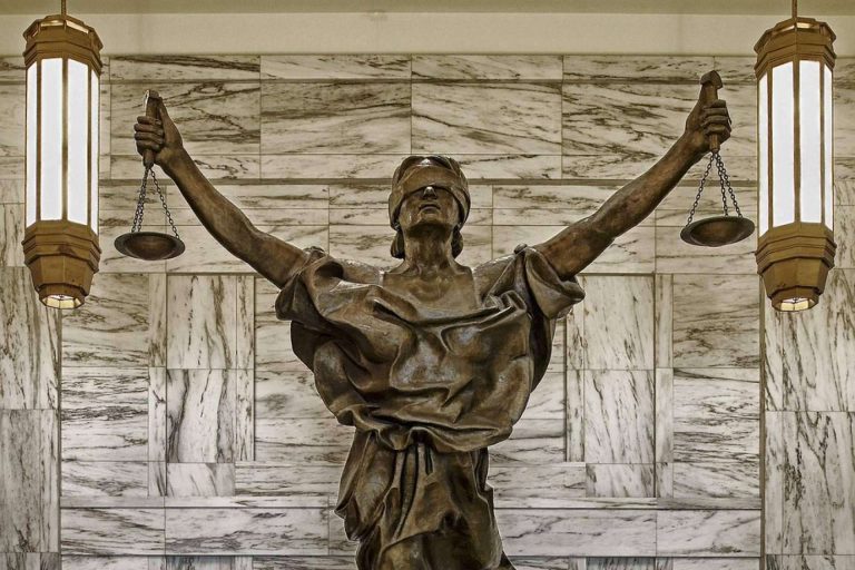 La importancia de contar con un abogado penalista experto en delitos sexuales