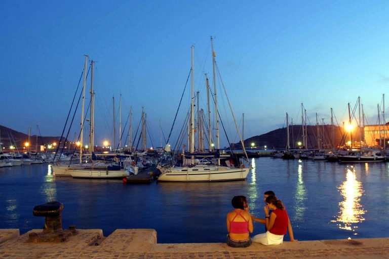 En la organización de eventos corporativos, El Batel es un auditorio Cartagena que fusiona confort y vanguardia