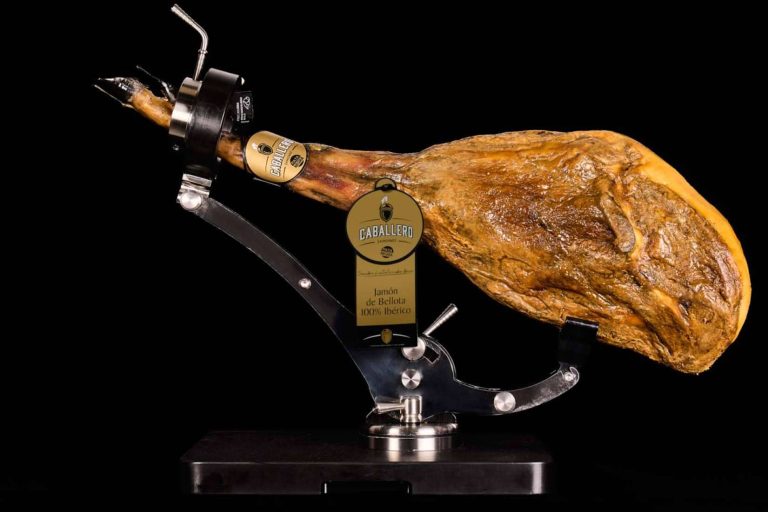 Jamones Caballero es premiado con el Superior Taste Awards 2024 por su jamón de bellota 100% ibérico