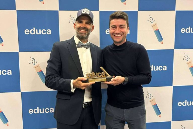 Daniel Navarro Ardoy, CEO y Director Pedagógico de la academia Opospills, es galardonado