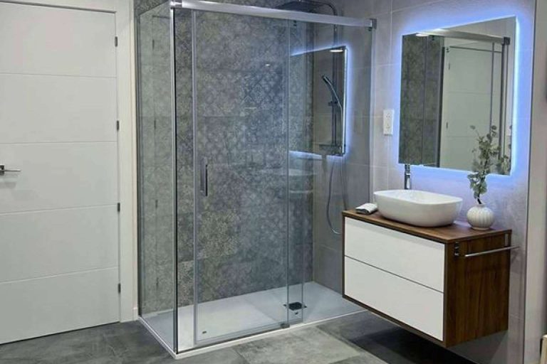 Una empresa de especialistas en reformas de baños es Muebles Industria