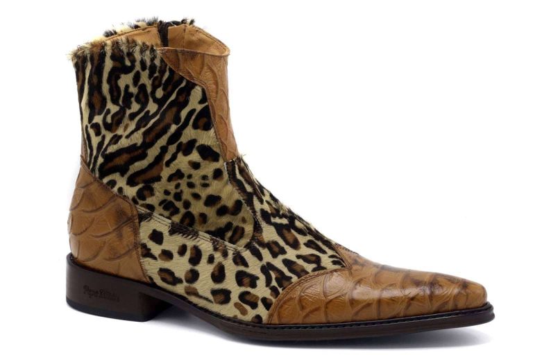 La firma Pepe Milán ofrece zapatos y diferentes accesorios