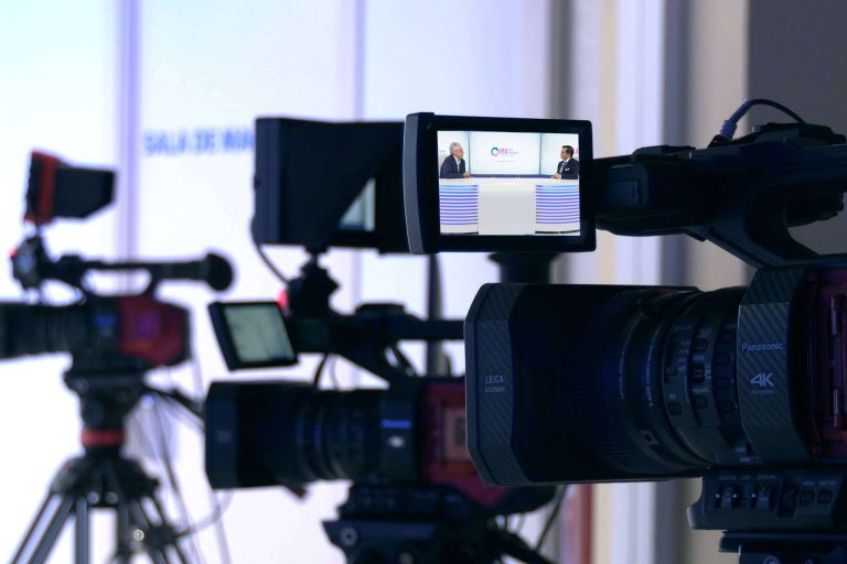 Creación de canales de televisión corporativos por streaming con CMP