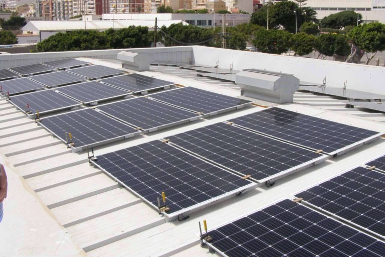 Realizar instalaciones fotovoltaicas para autoconsumo con los expertos de Grupo Jalcris Renovables con 0 € de inversión