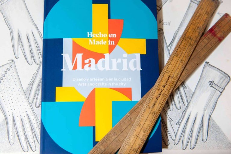 Regalos con estilo y utilidad para el Día del Padre; los guantes de piel