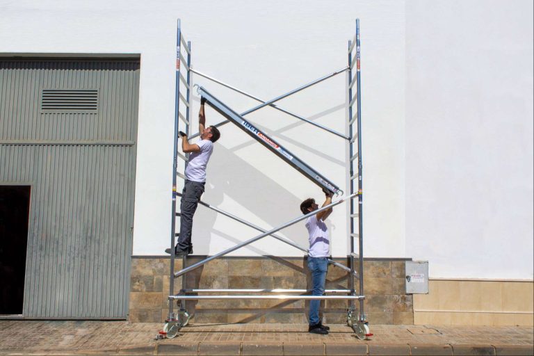 Entrevista a IBERANDAMIOS, expertos en andamios plegables y torres móviles de aluminio