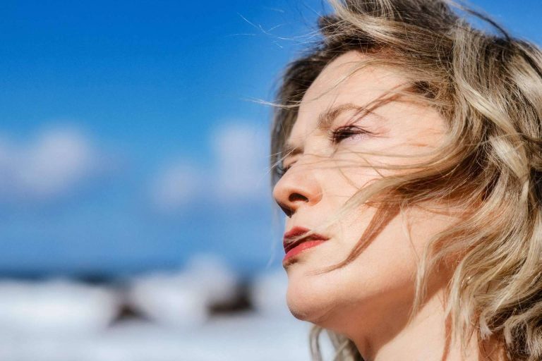 Sara Rioja presenta nuevas canciones