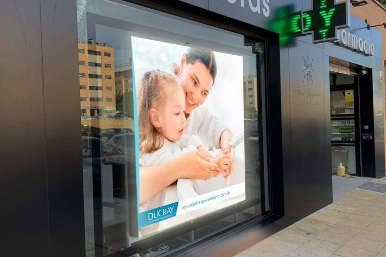 Motivos para invertir en pantallas LED para escaparates, por Full Led Color