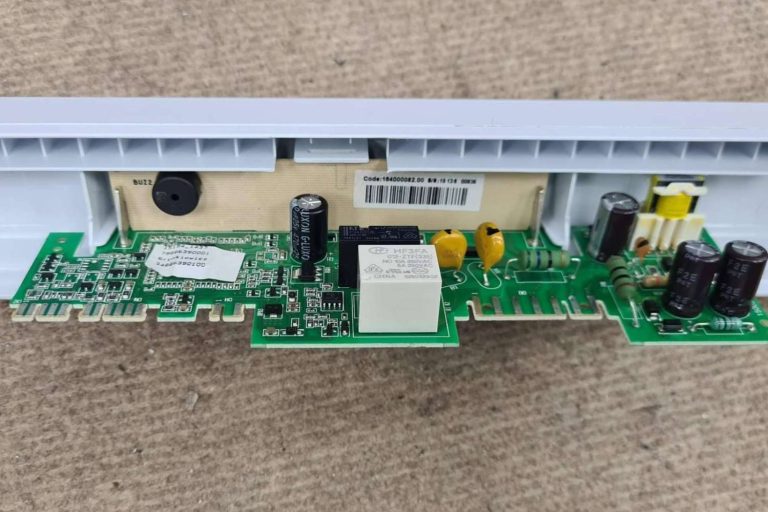 ¿Qué hacer cuando ya no hay repuestos para un frigorífico?, con Sator Electrónica